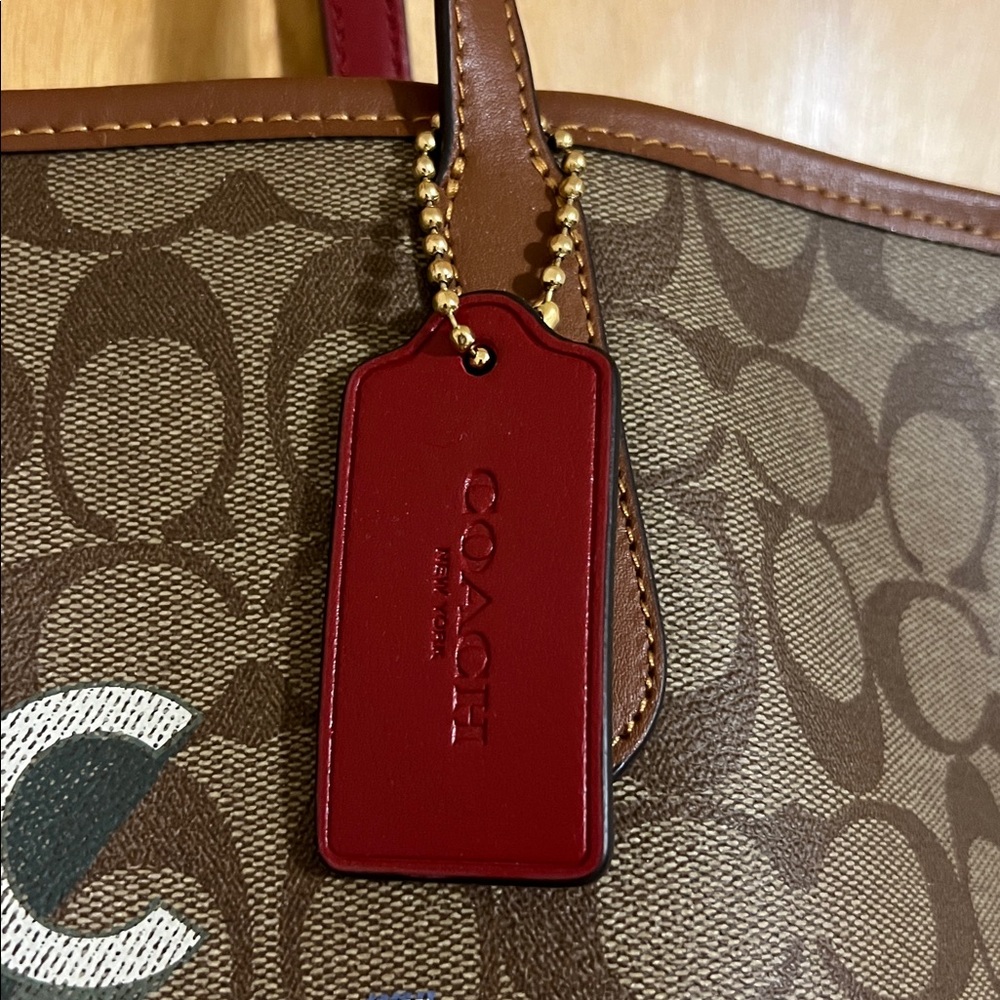 Pride Coach Signature City Tote and Slim Wallet Radial Rainbow Signature Canvas - Picture 4 of 13